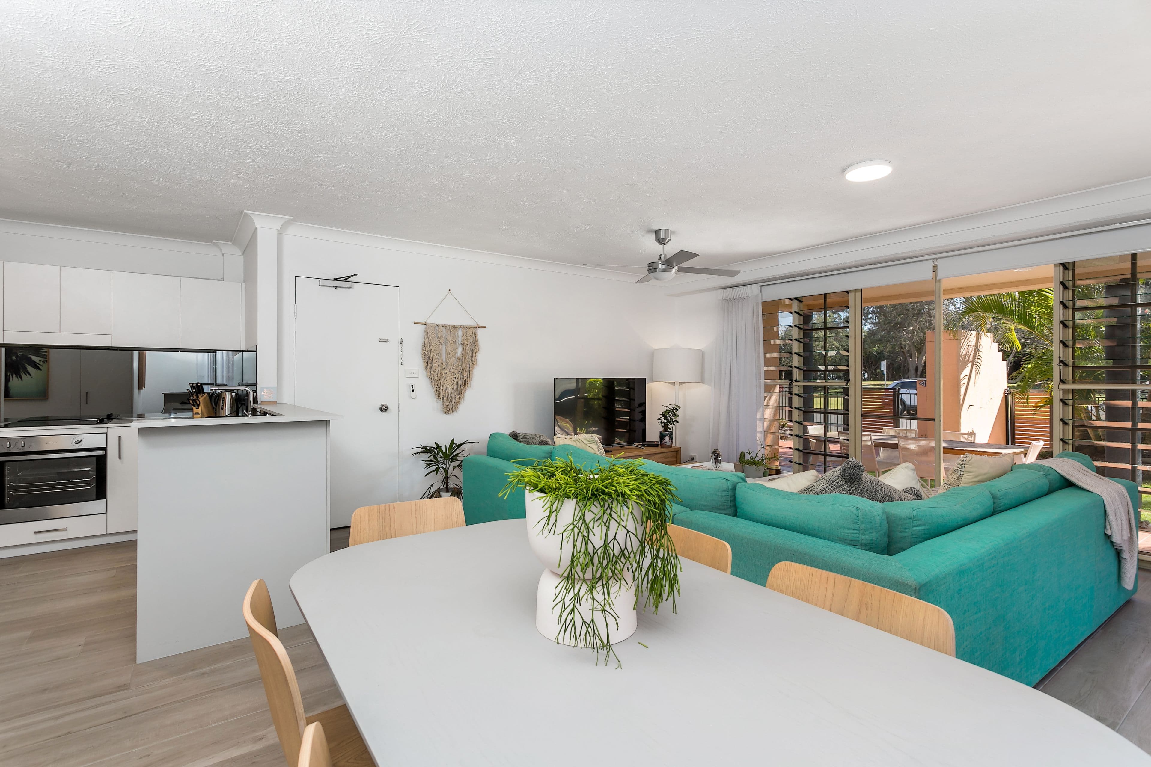 60 Lawson Street, Byron Bay NSW 2481, Byron Bay - Thumbnail 2