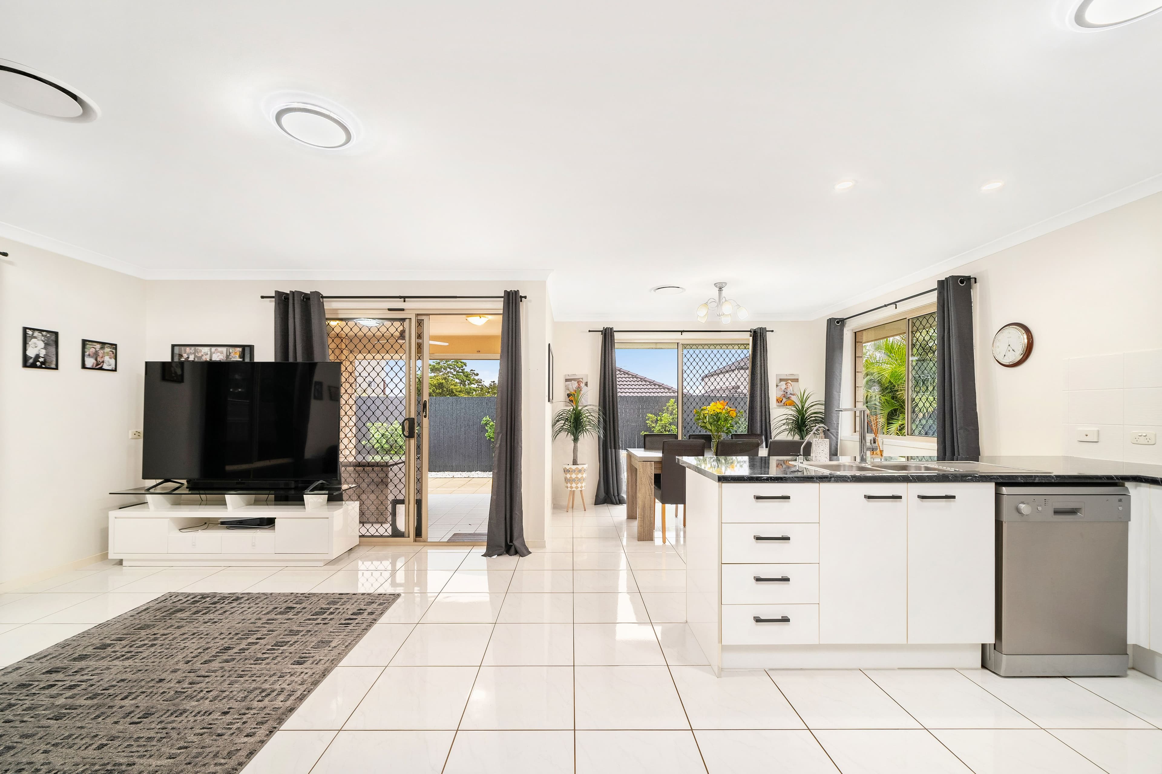 30 Miers Crescent, Murrumba Downs QLD 4503, Murrumba Downs - Thumbnail 2