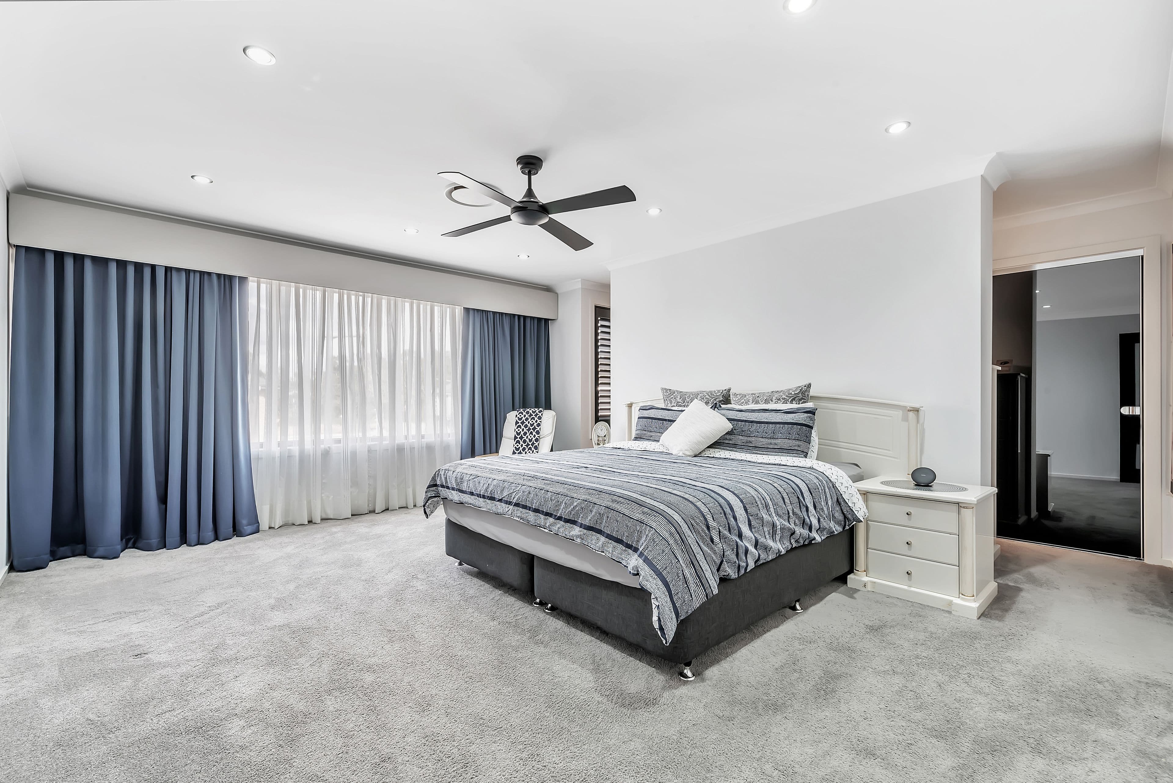 25 Savery Road, Carnes Hill - Thumbnail 8
