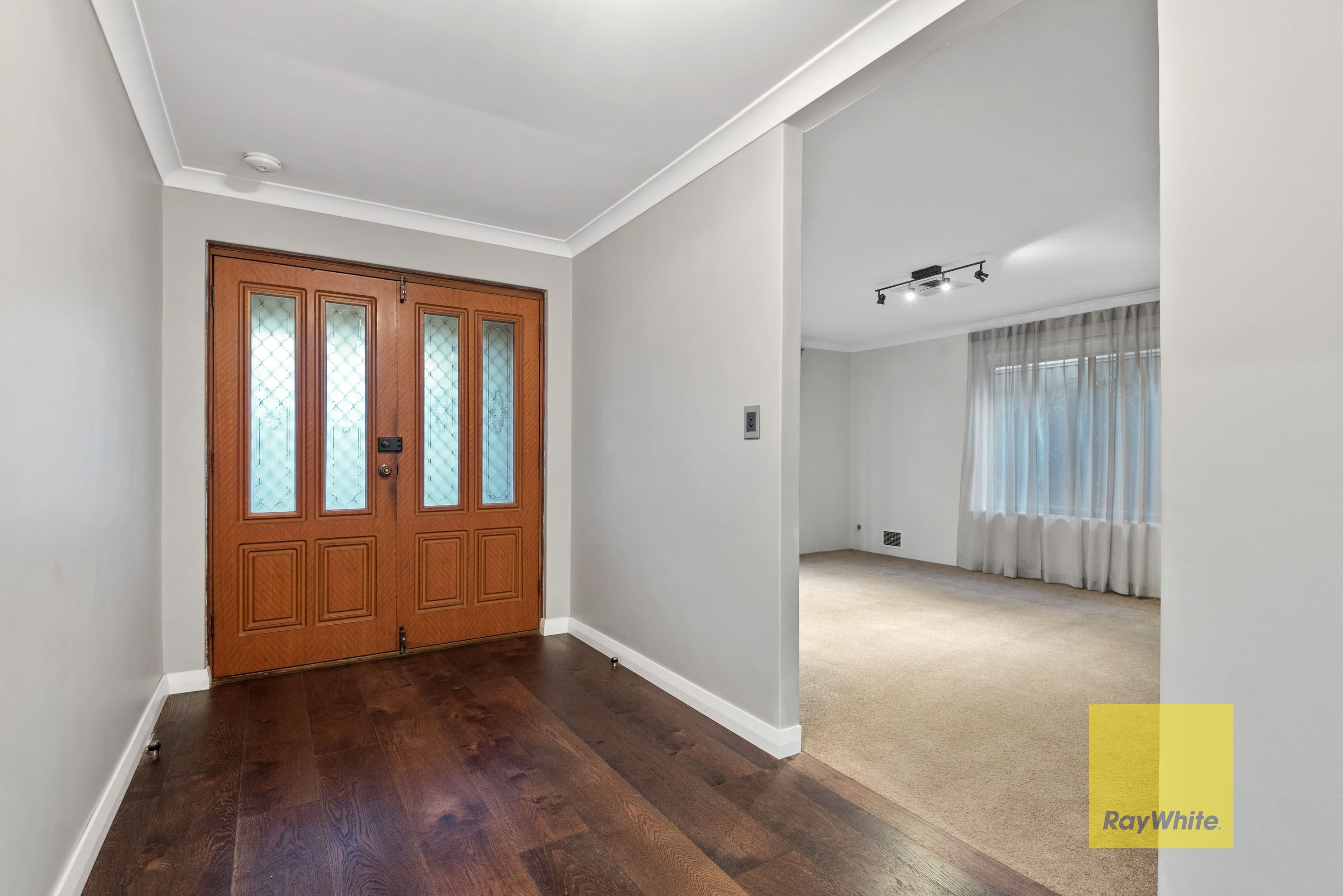 68 Justin Drive, Sorrento WA 6020, Sorrento - Thumbnail 2
