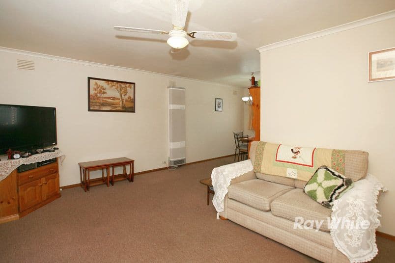 133 Clarendon Street, CRANBOURNE VIC 3977, Cranbourne - Thumbnail 2