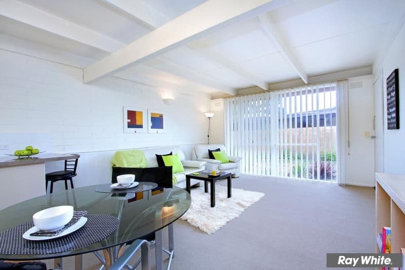 18 Separation Street, MORNINGTON VIC 3931, Mornington - Thumbnail 2