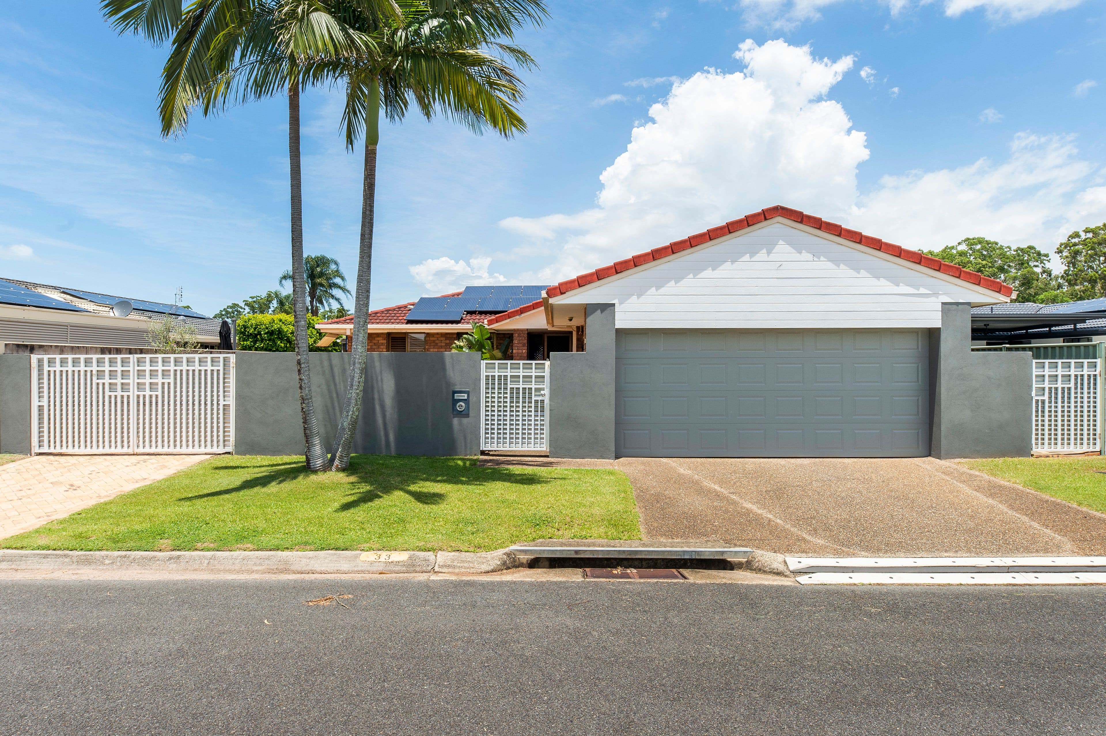 33 Lakefield Crescent, Paradise Point QLD 4216, Paradise Point - Thumbnail 3