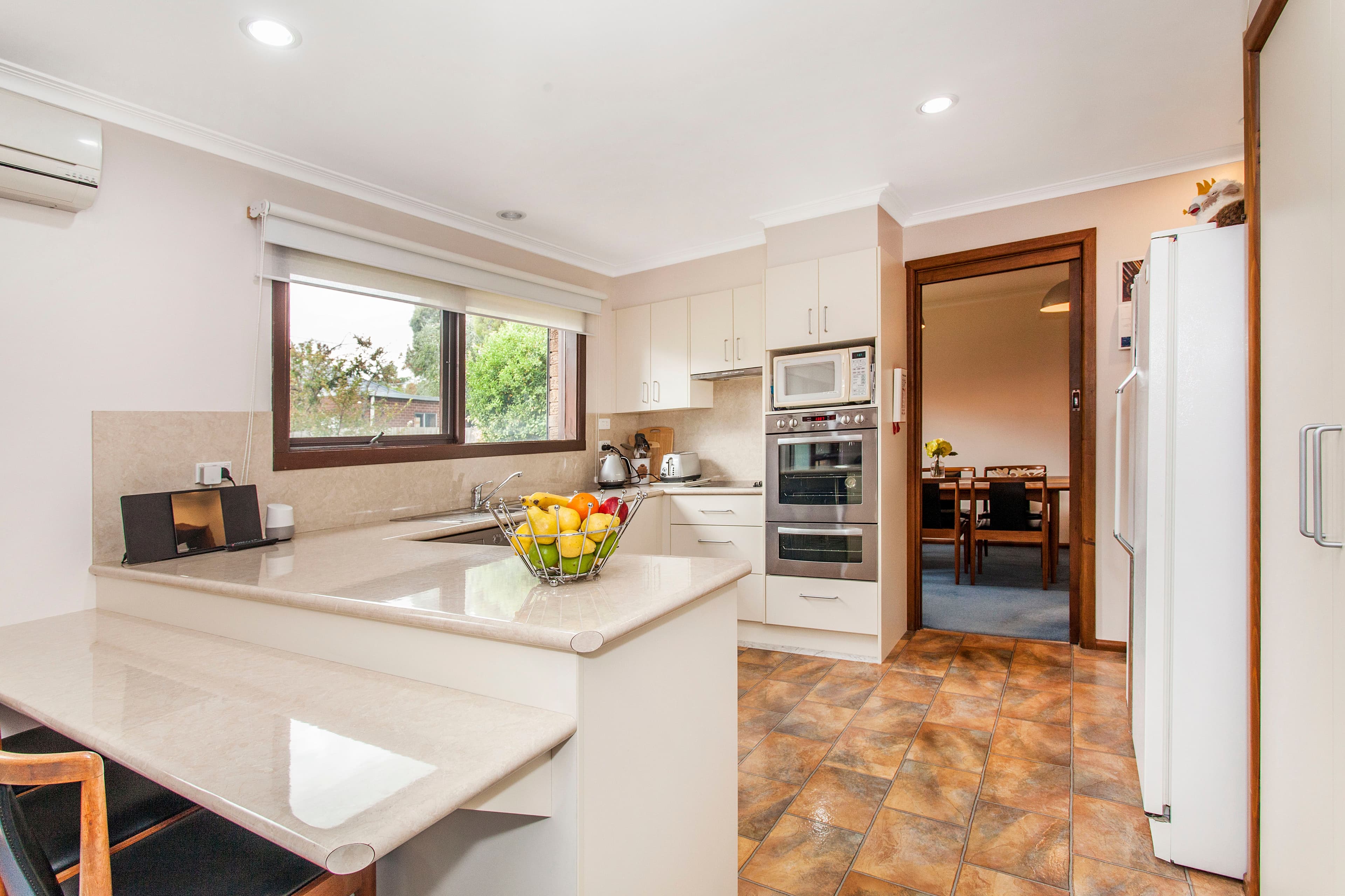 21 Bordeaux Avenue, Blackburn VIC 3130, Blackburn - Thumbnail 2