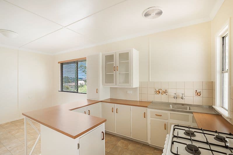 16 Mooney Street, Harlaxton QLD 4350, Harlaxton - Thumbnail 4