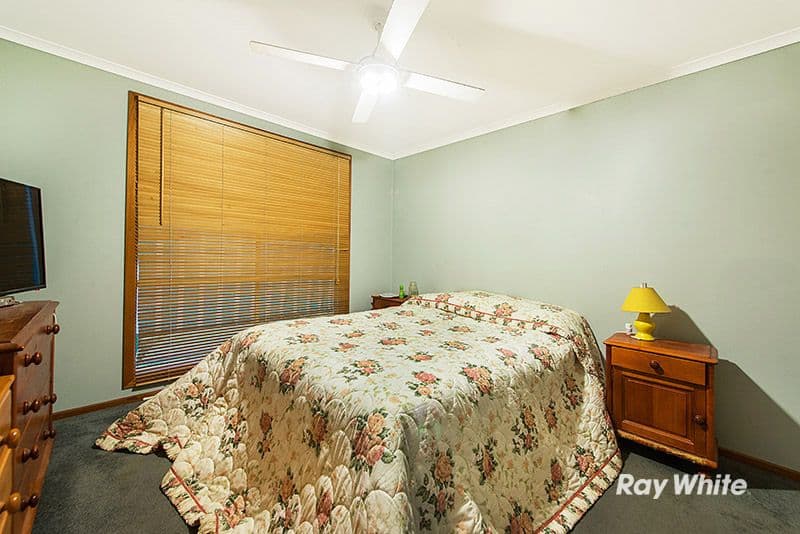 8 Willora Crescent, Cranbourne West VIC 3977, Cranbourne West - Thumbnail 6