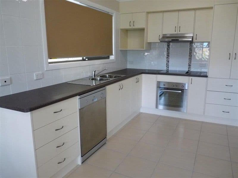 21  Bassil Avenue, VICTORIA POINT QLD 4165, Victoria Point - Image 1