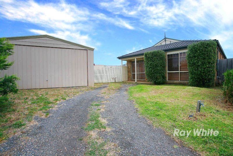4 Taldra Place, CRANBOURNE VIC 3977, Cranbourne West - Thumbnail 2