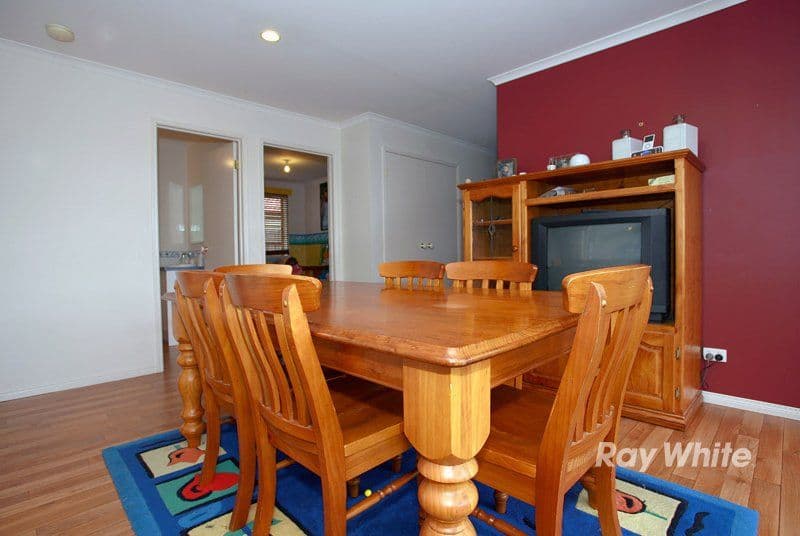 4 Taldra Place, CRANBOURNE VIC 3977, Cranbourne West - Thumbnail 5