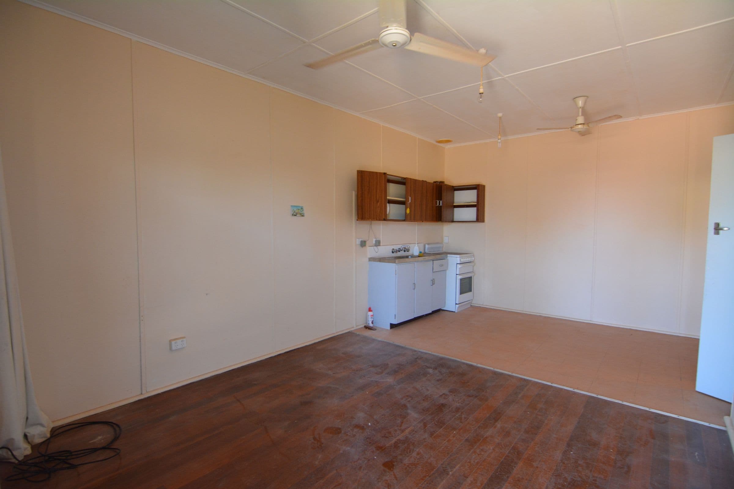 4 Stroud Street, Carnarvon WA 6701, South Carnarvon - Thumbnail 2