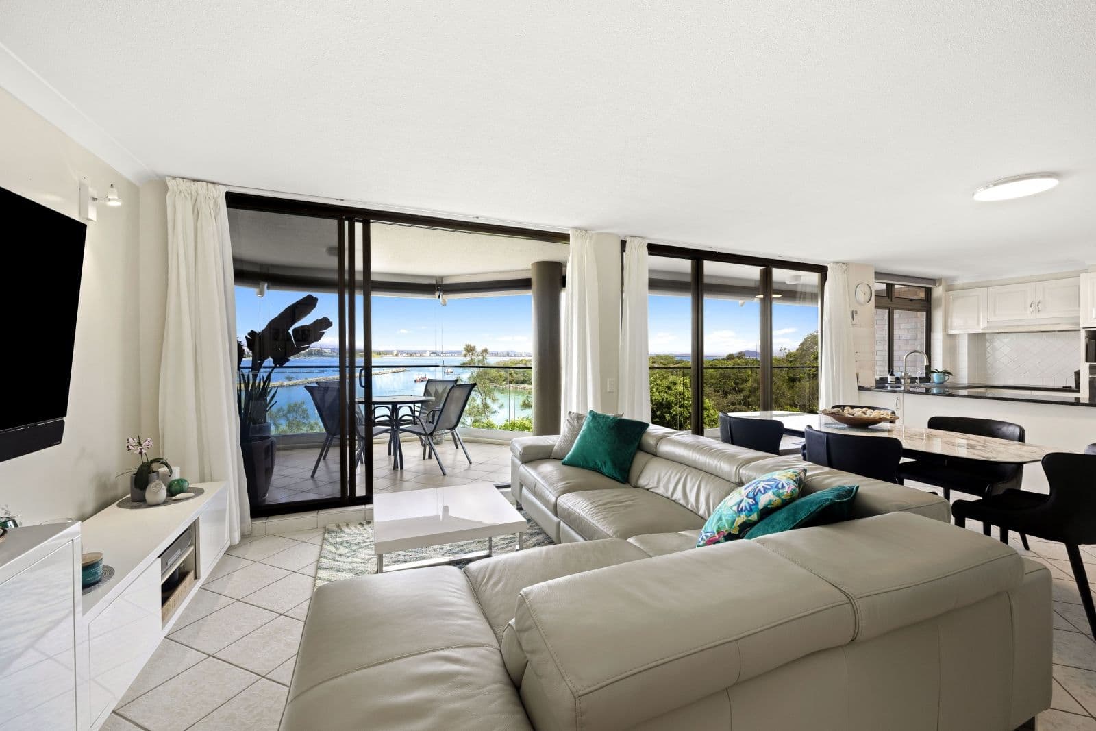 1 Pacific Boulevard, Buddina QLD 4575, Buddina - Thumbnail 2