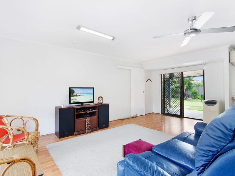 82 Saffron Street, Elanora QLD 4221, Elanora - Thumbnail 5