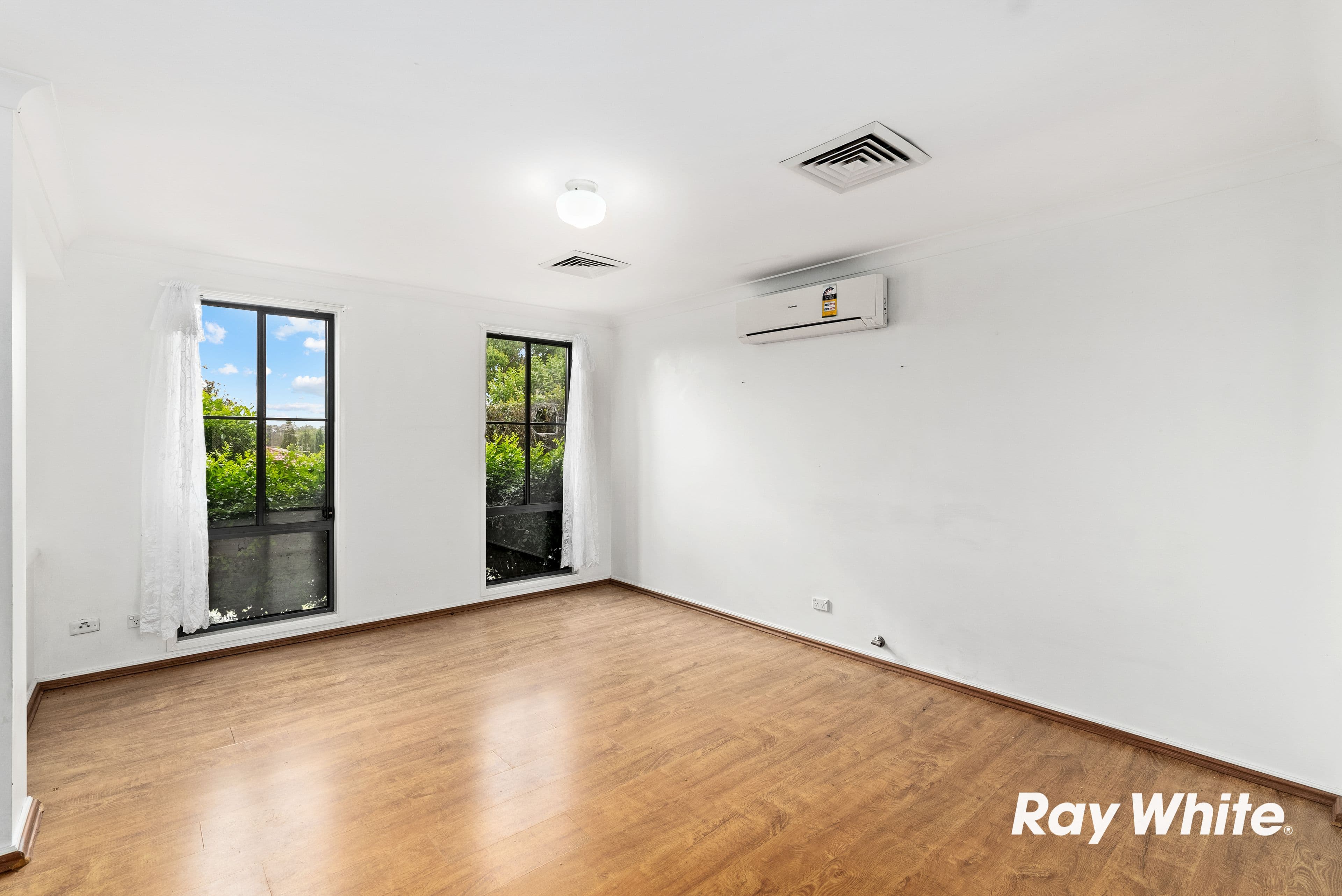 27 Aquamarine Street, Quakers Hill NSW 2763, Quakers Hill - Thumbnail 6
