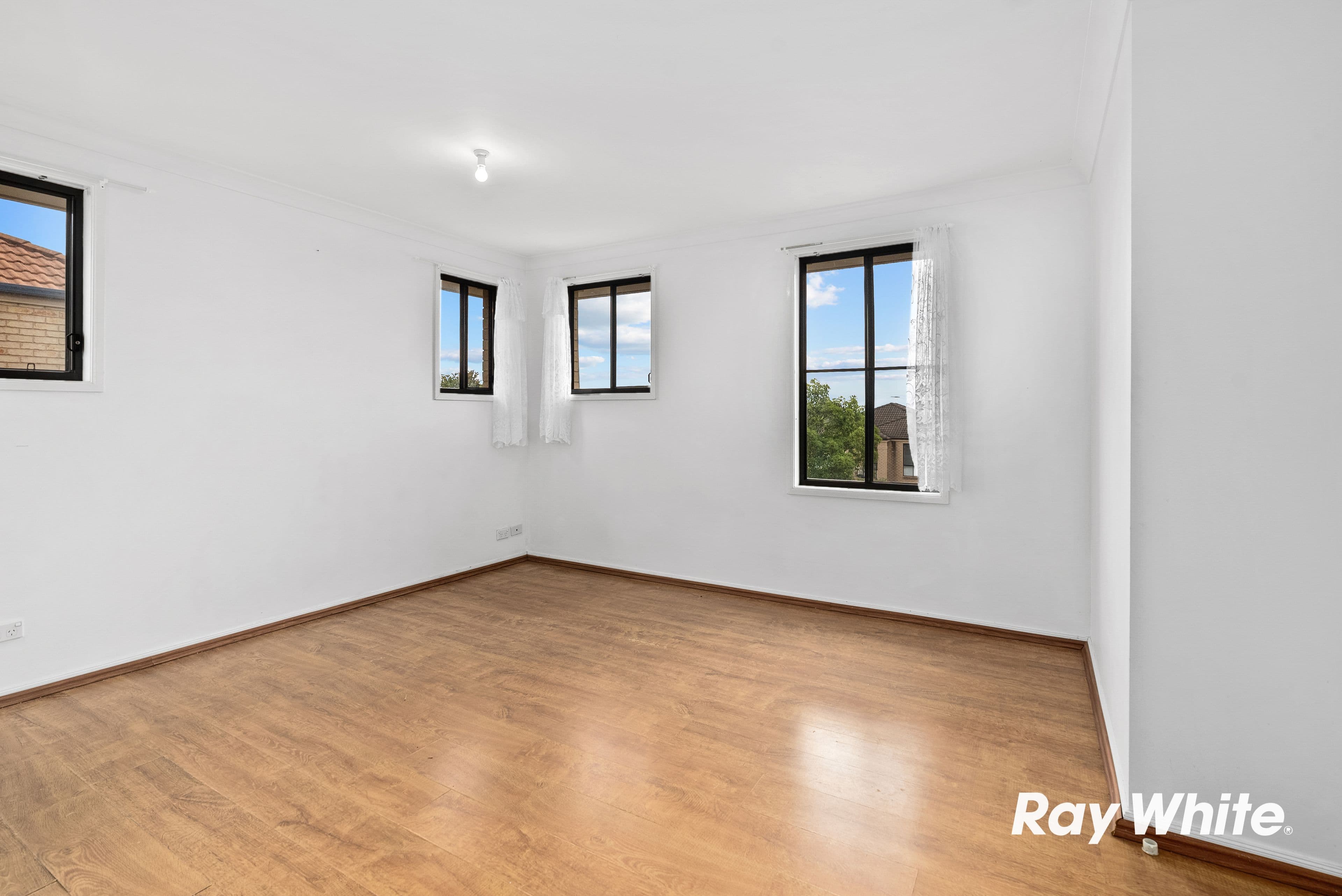 27 Aquamarine Street, Quakers Hill NSW 2763, Quakers Hill - Thumbnail 8