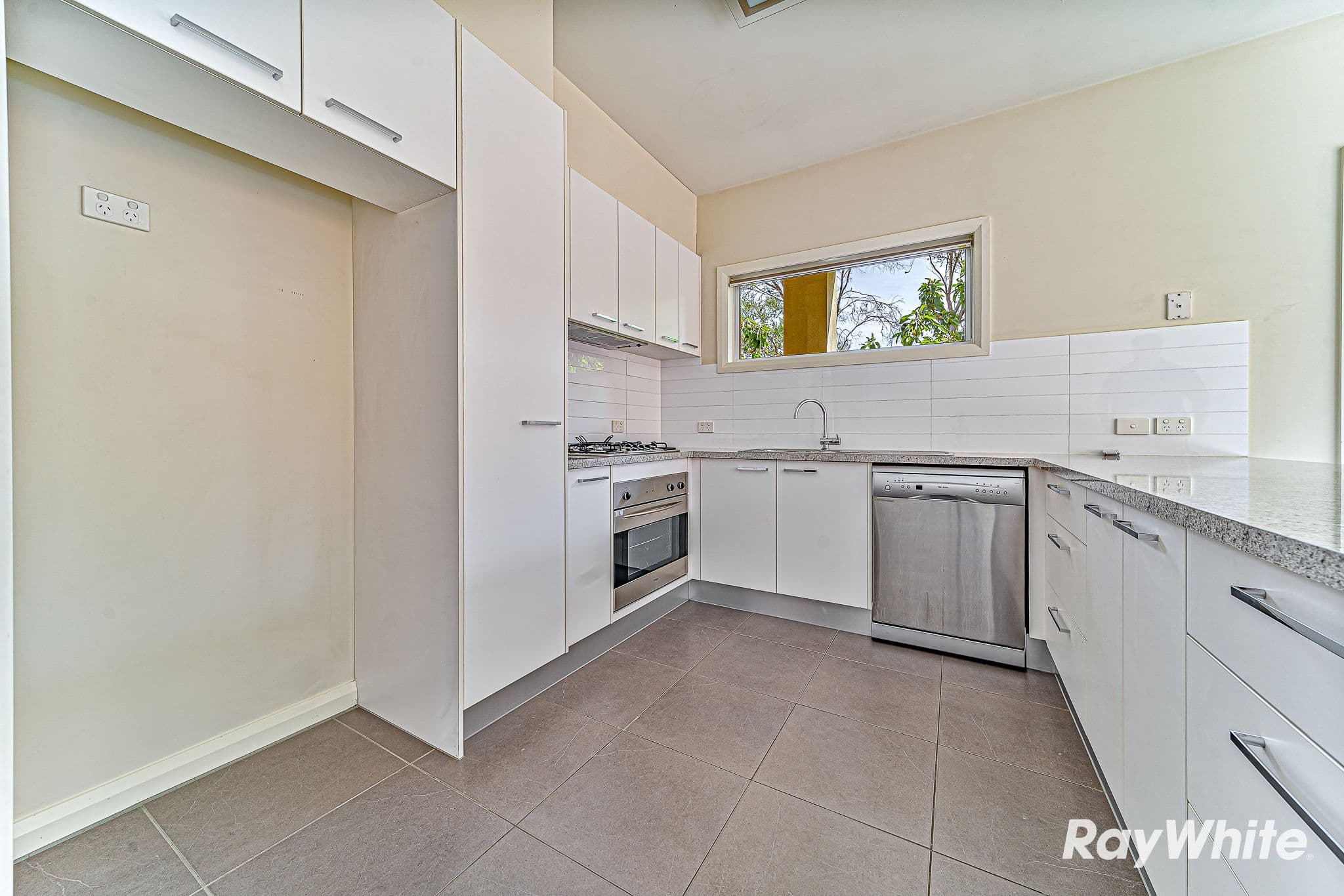 108 Neale Street, Flora Hill VIC 3550, Flora Hill - Thumbnail 5