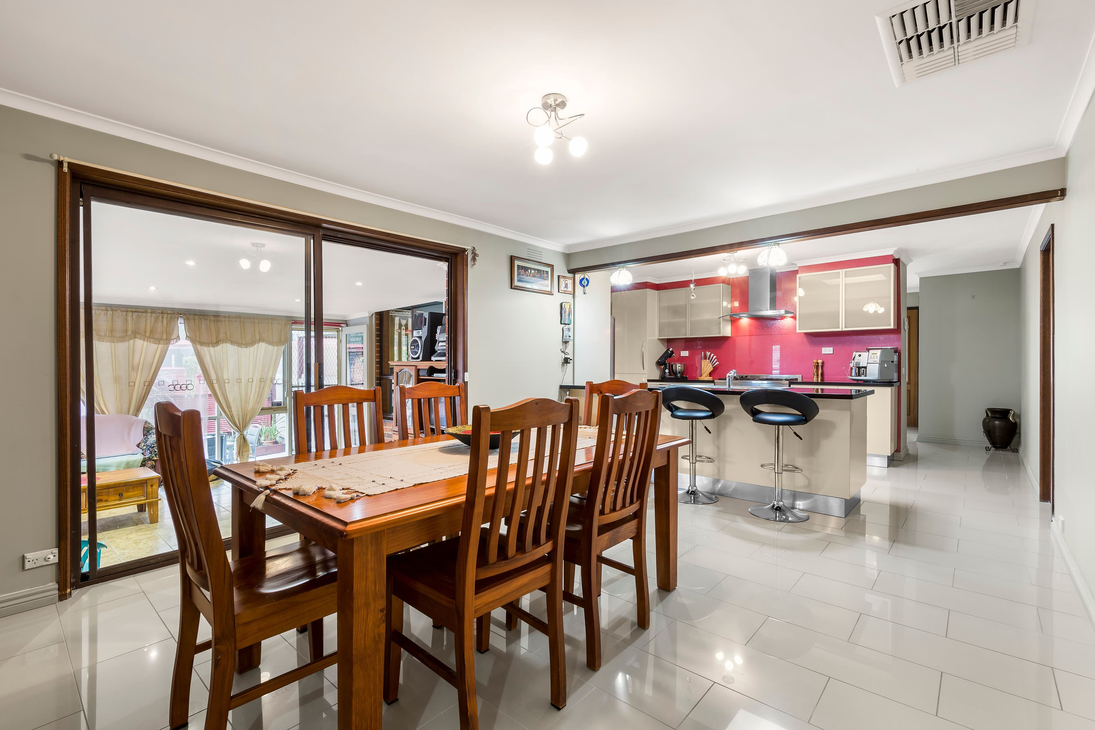 34 Redleap Avenue, Mill Park VIC 3082, Mill Park - Thumbnail 3