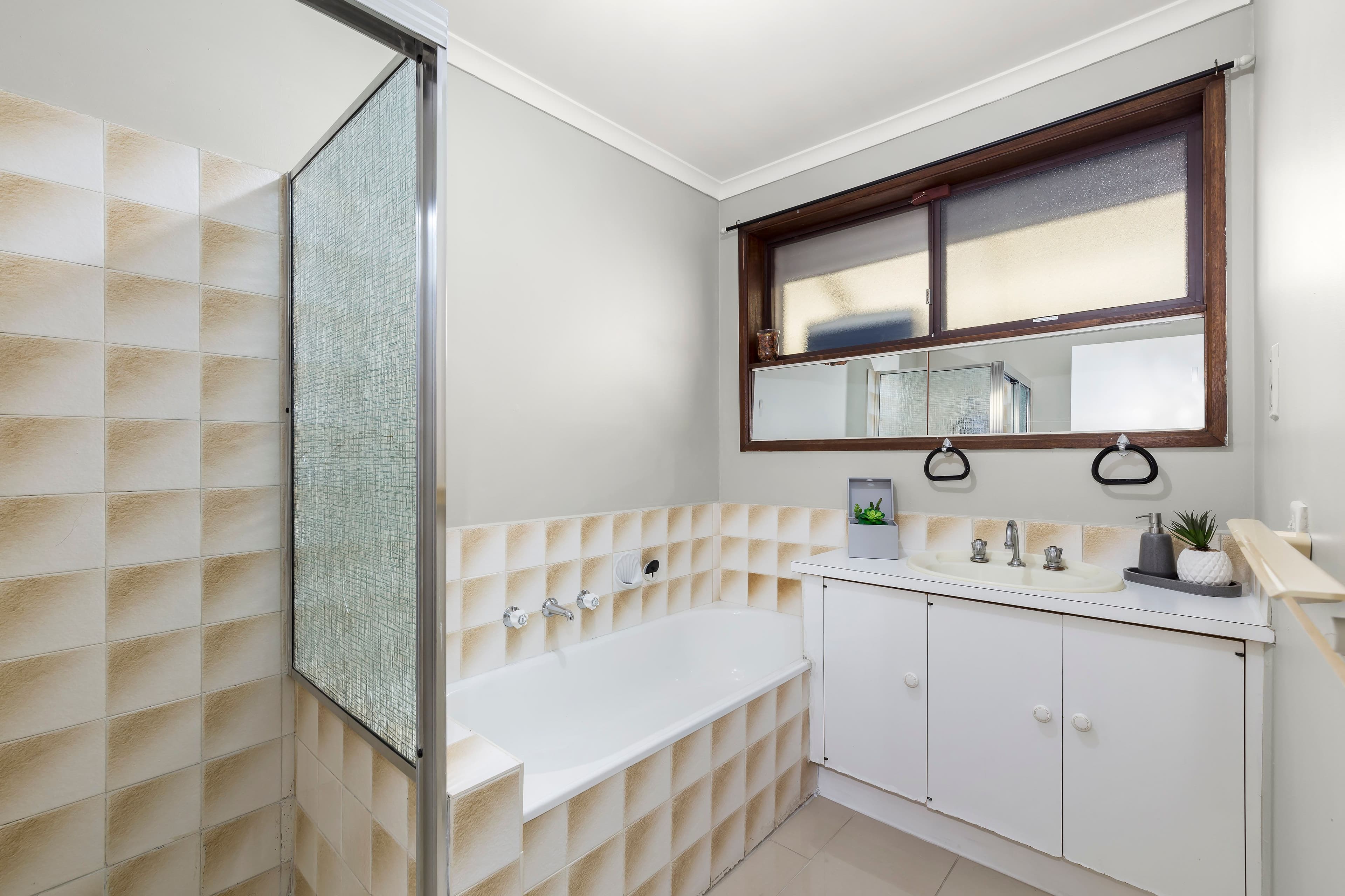 34 Redleap Avenue, Mill Park VIC 3082, Mill Park - Thumbnail 7