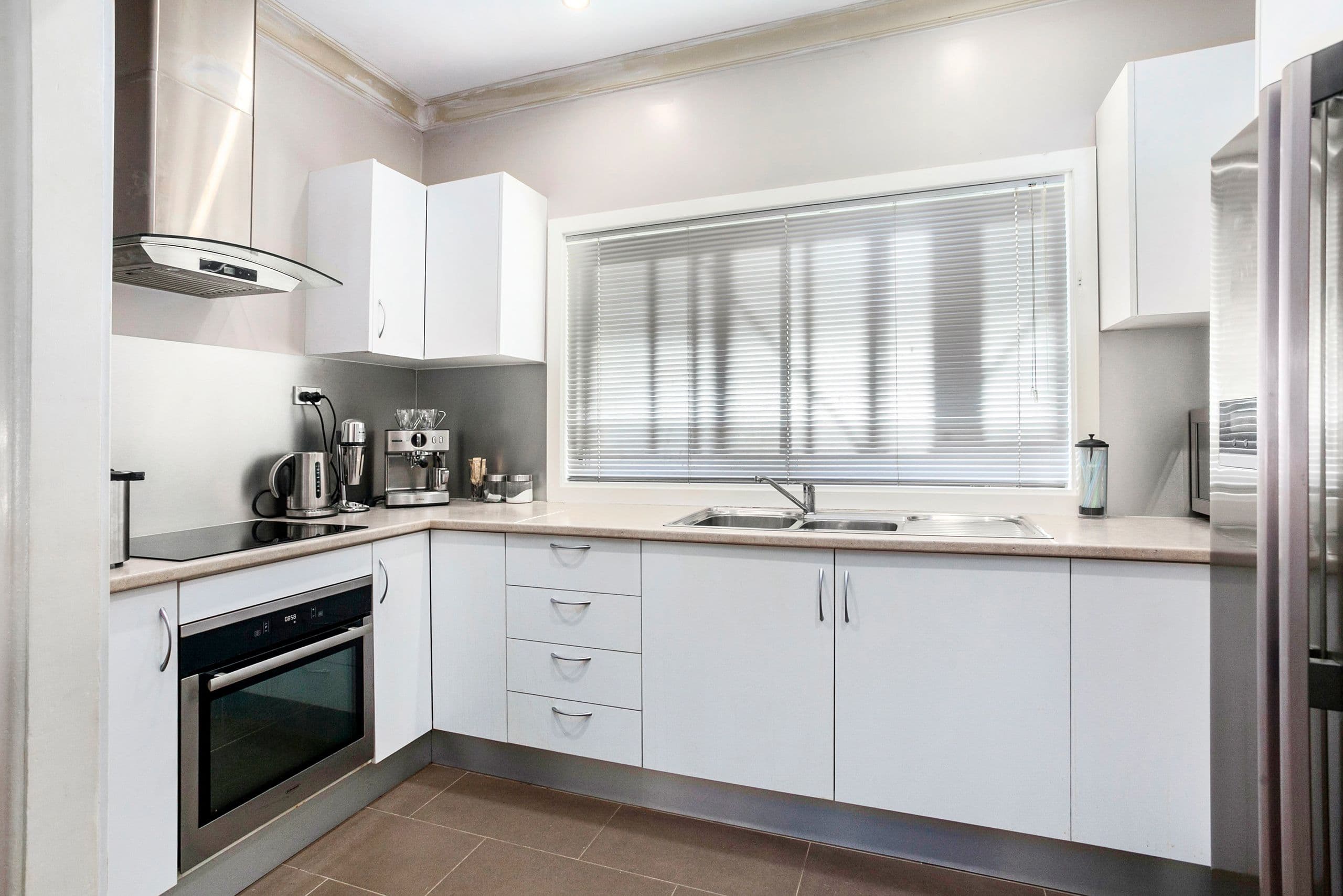 46 Crammond Boulevard, Caringbah - Thumbnail 4