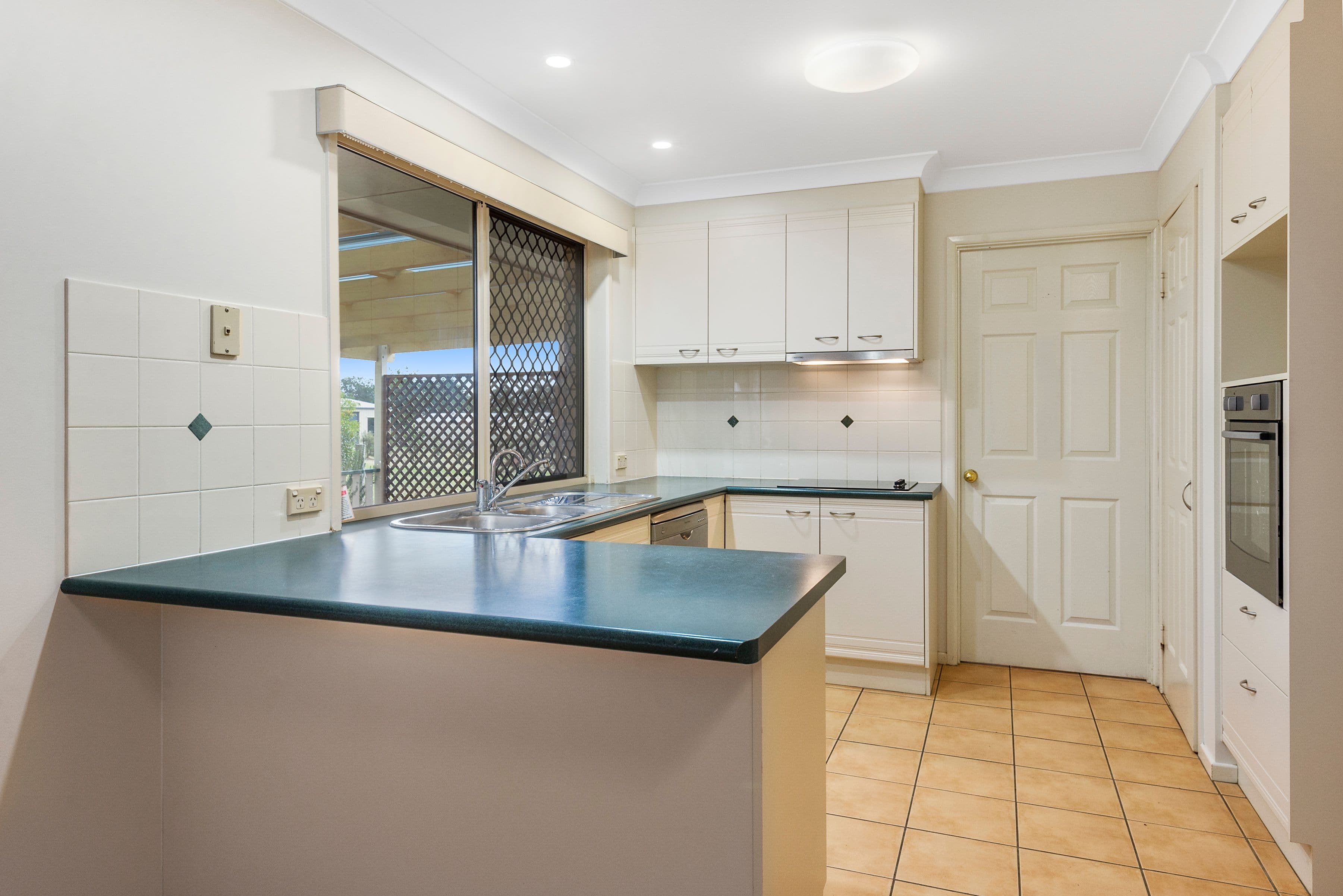 8 Highland Park Road, Meringandan West QLD 4352, Meringandan West - Thumbnail 2