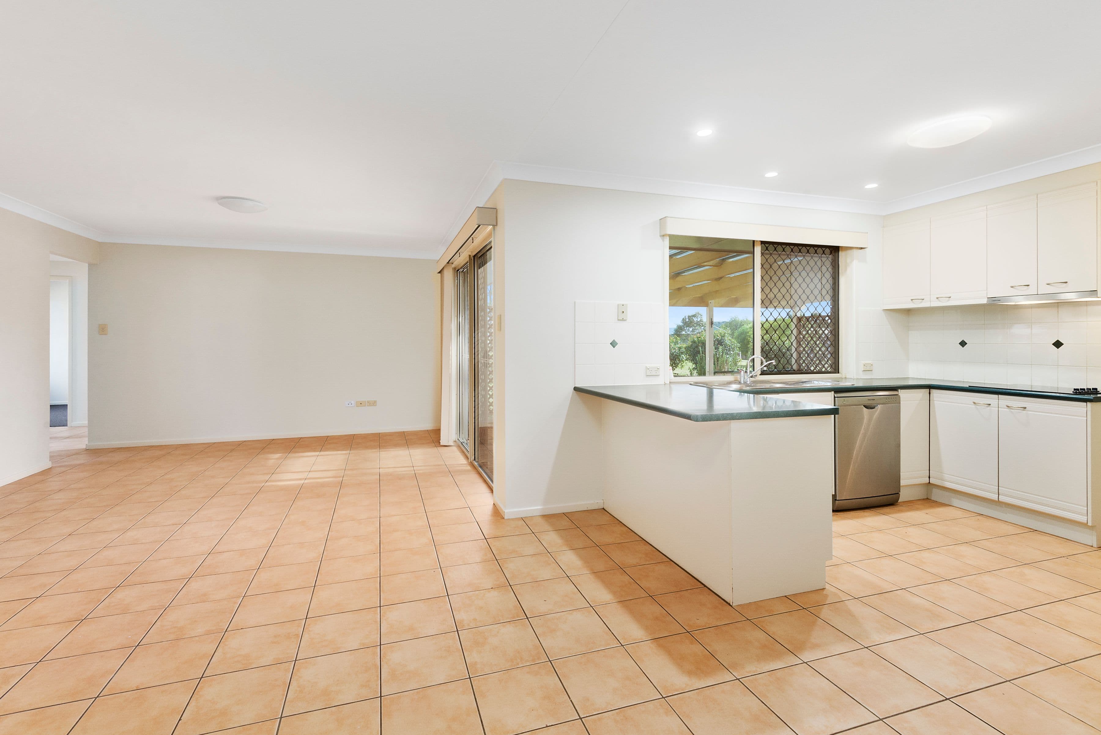 8 Highland Park Road, Meringandan West QLD 4352, Meringandan West - Thumbnail 3