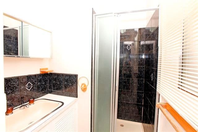9 Wattleglen Street, CRAIGIEBURN VIC 3064, Craigieburn - Thumbnail 6