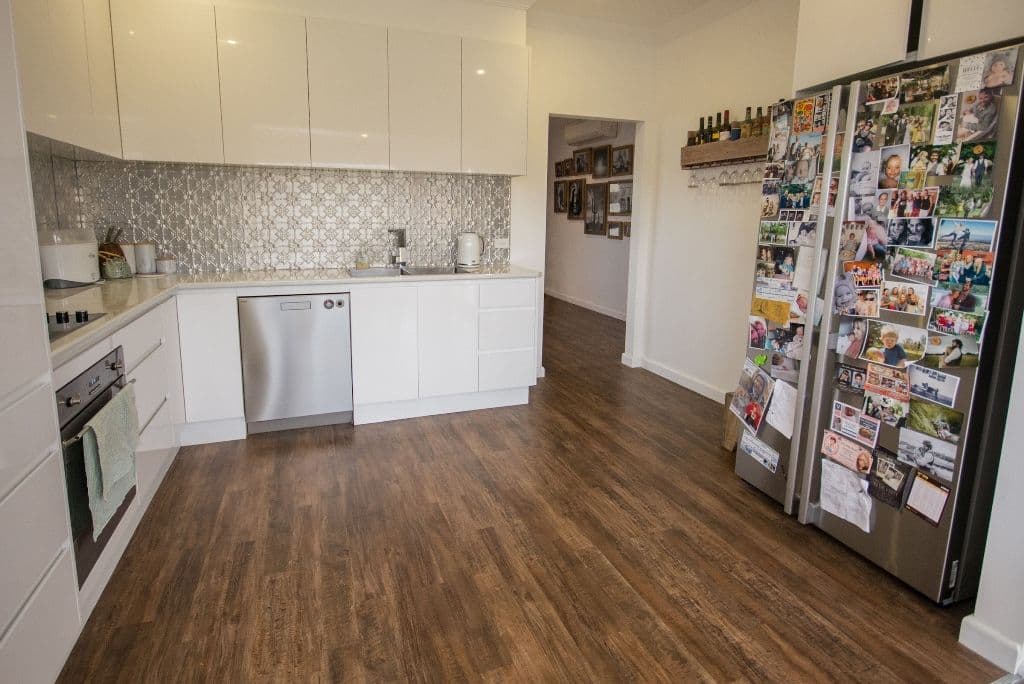 16 Belmore Road, Warrnambool VIC 3280, Warrnambool - Thumbnail 5
