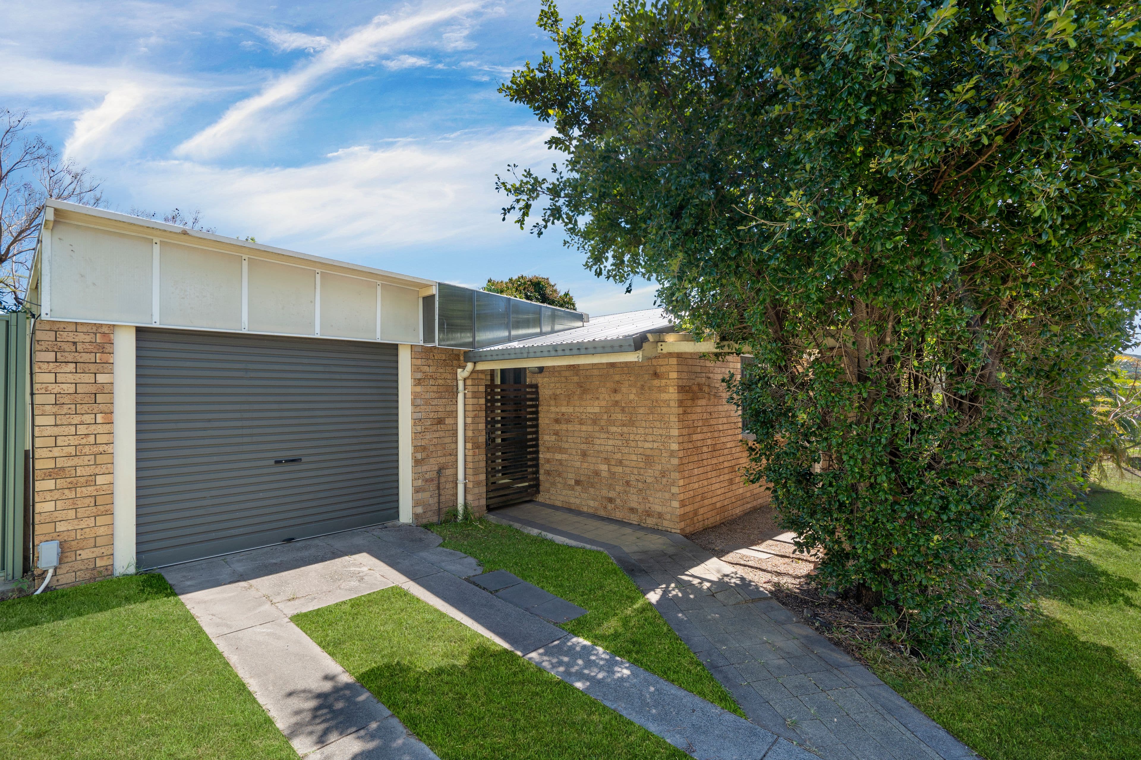 47 Rochester Drive, Mount Warren Park QLD 4207, Mount Warren Park - Thumbnail 3