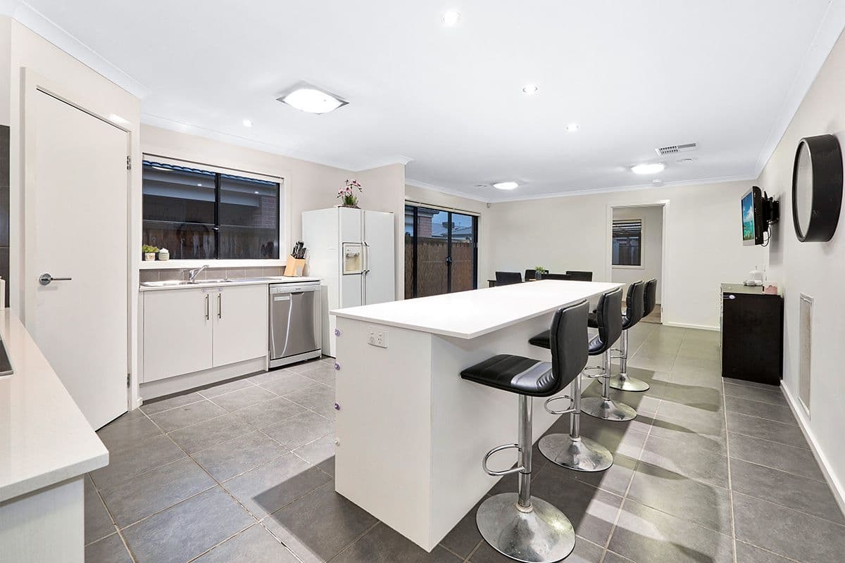 79 Frankland Street, Clyde North VIC 3978, Clyde North - Thumbnail 3