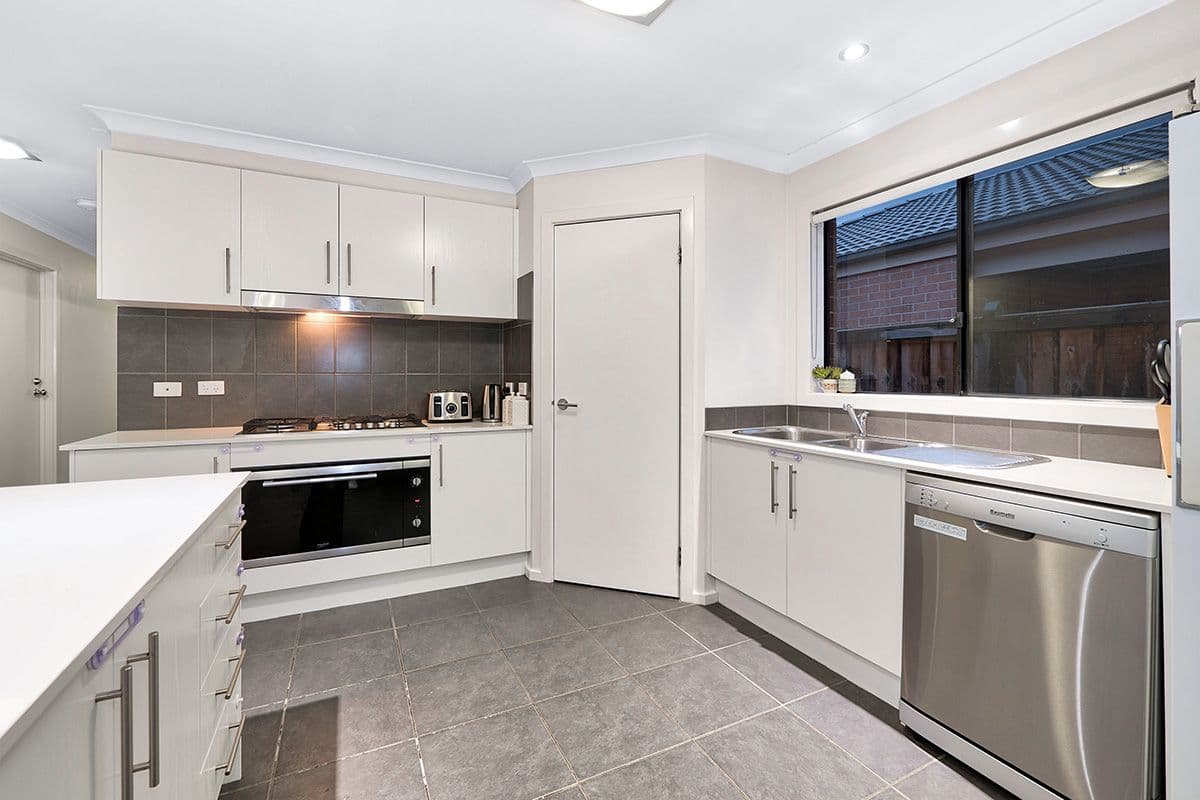 79 Frankland Street, Clyde North VIC 3978, Clyde North - Thumbnail 4