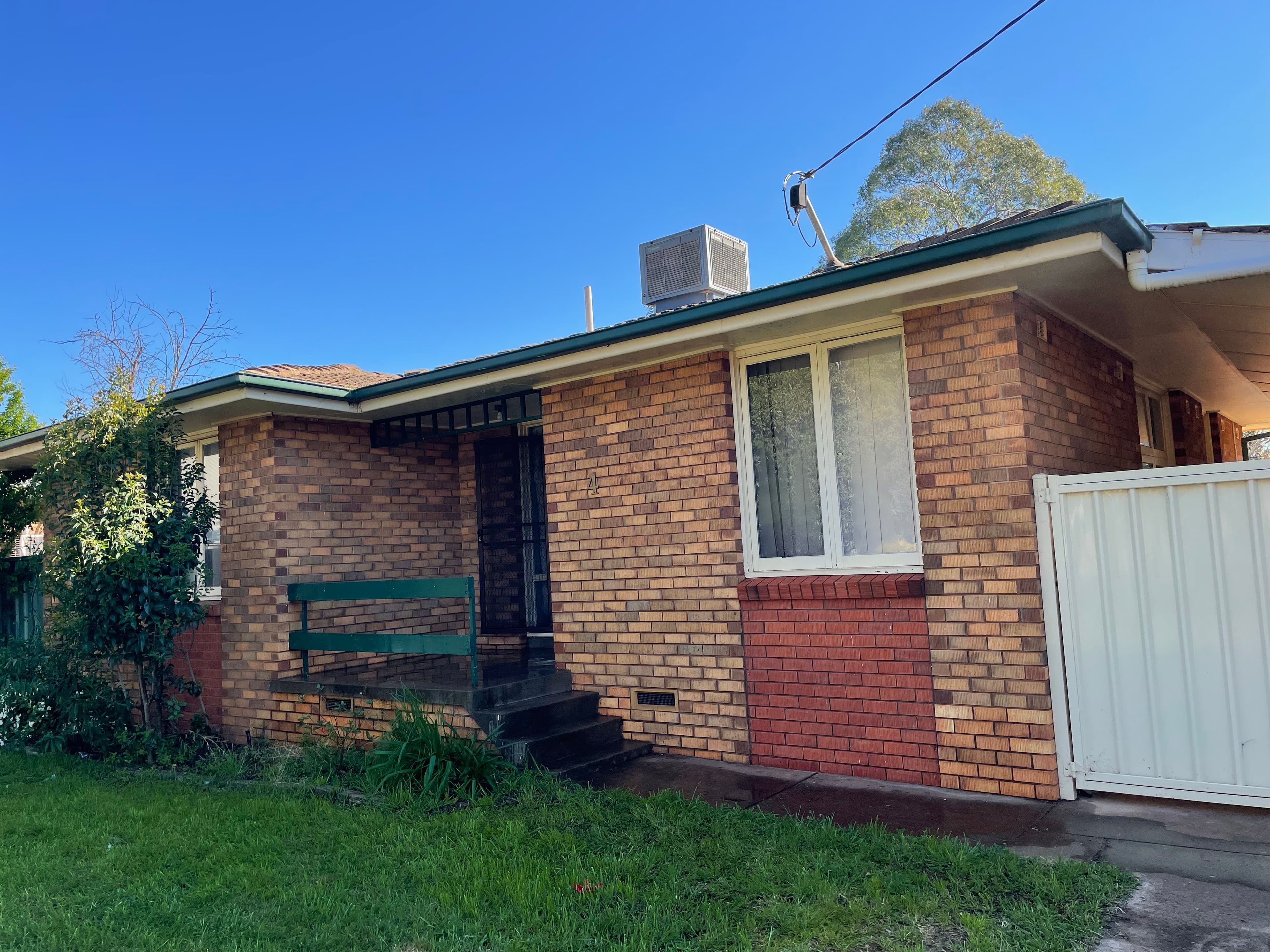 4 Mccudden Street, Griffith NSW 2680, Griffith - Thumbnail 2