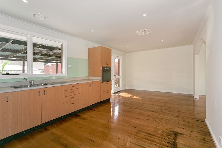 5 Blendon Avenue, ST ALBANS VIC 3021, St Albans - Thumbnail 7
