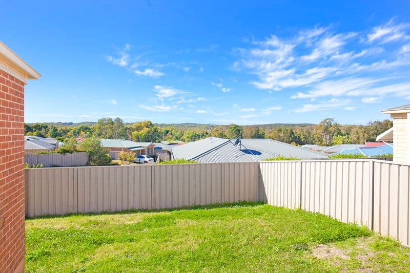 2/118 Bridge Street, Eltham, Eltham - Thumbnail 3