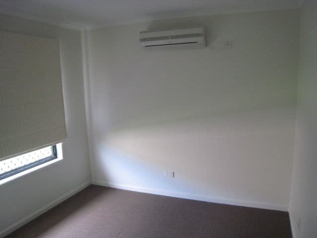 21 Mooney Crescent, Emerald QLD 4720, Emerald - Thumbnail 8