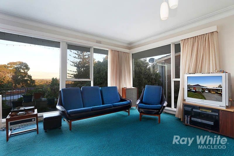 204 Mountain View Parade, ROSANNA VIC 3084, Rosanna - Thumbnail 2