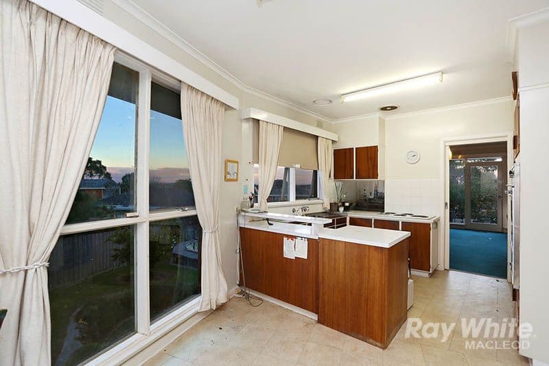 204 Mountain View Parade, ROSANNA VIC 3084, Rosanna - Thumbnail 5