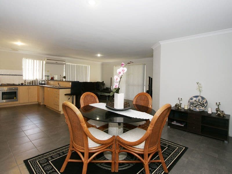 91 Chamberlain Street, GOSNELLS WA 6110, Gosnells - Thumbnail 2