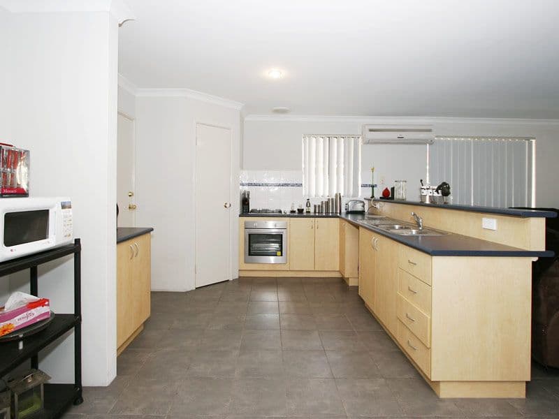91 Chamberlain Street, GOSNELLS WA 6110, Gosnells - Thumbnail 3