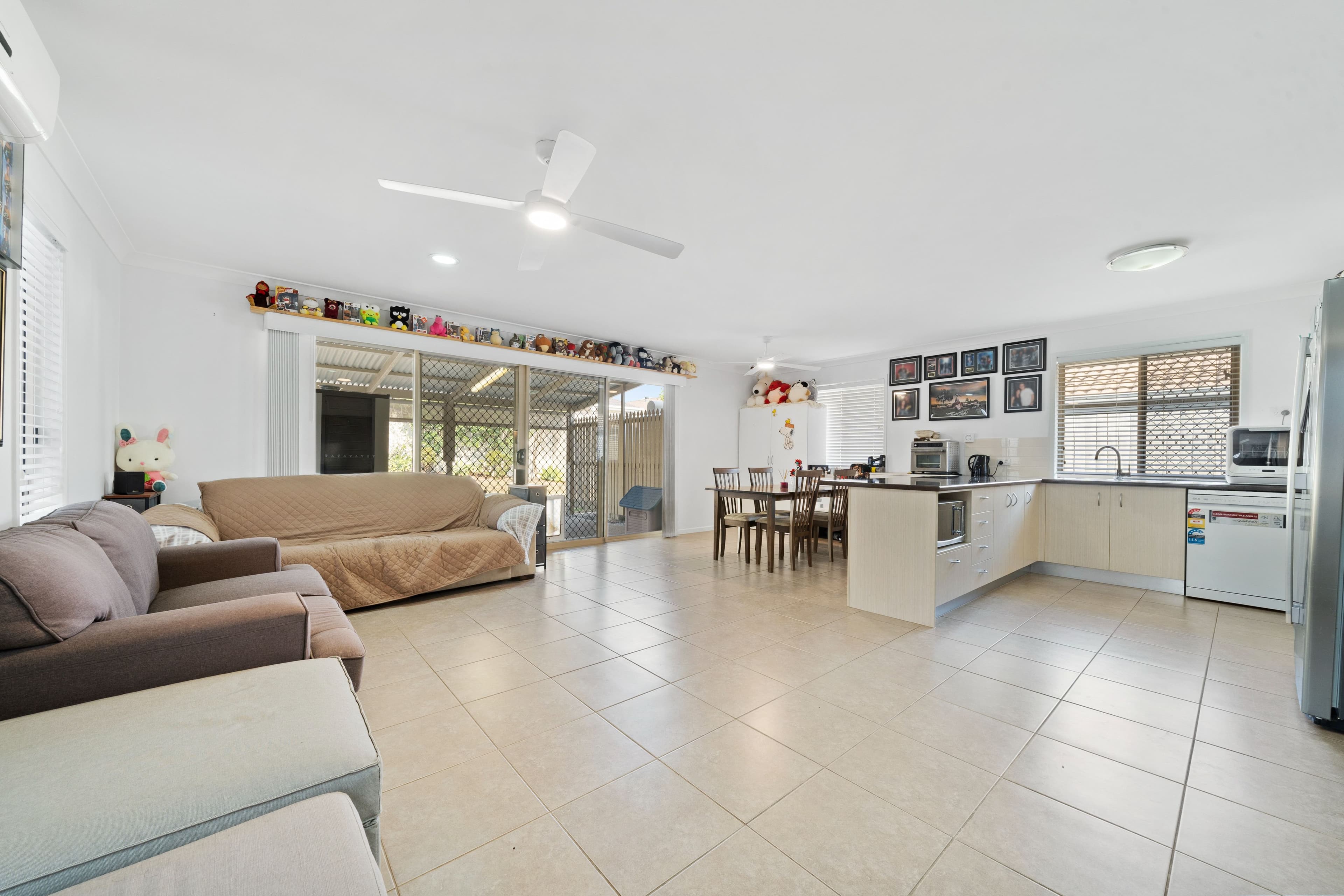 9 Carrawinya Street, Waterford QLD 4133, Waterford - Thumbnail 2