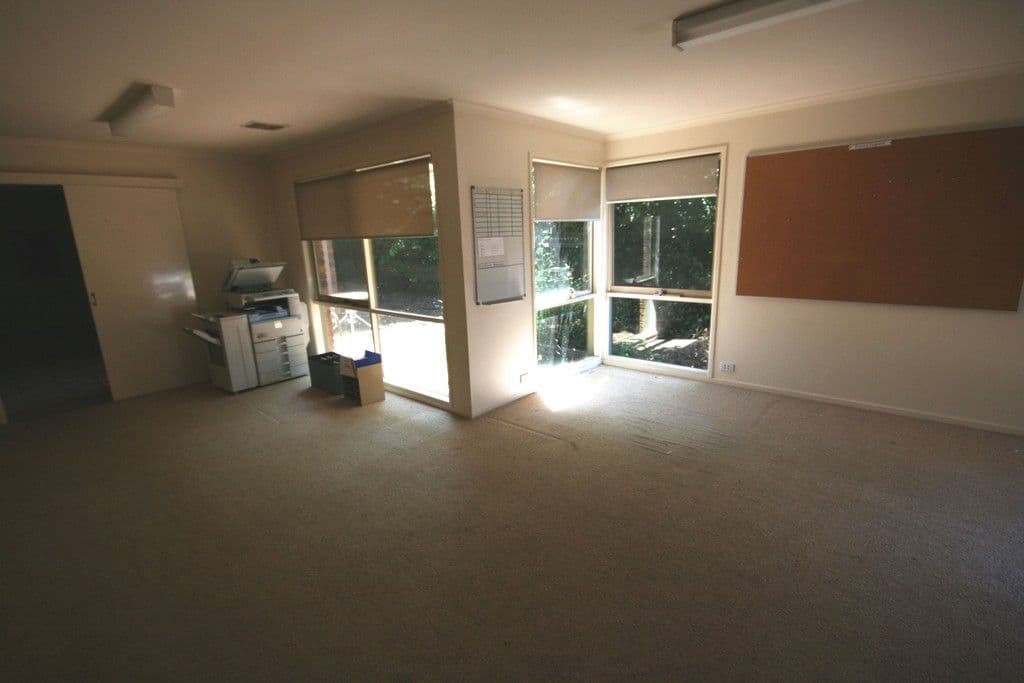 6 Perry Court, ROXBURGH PARK VIC 3064, Roxburgh Park - Thumbnail 3
