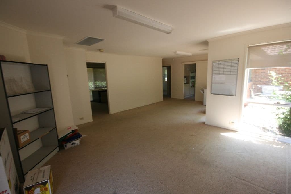 6 Perry Court, ROXBURGH PARK VIC 3064, Roxburgh Park - Thumbnail 5