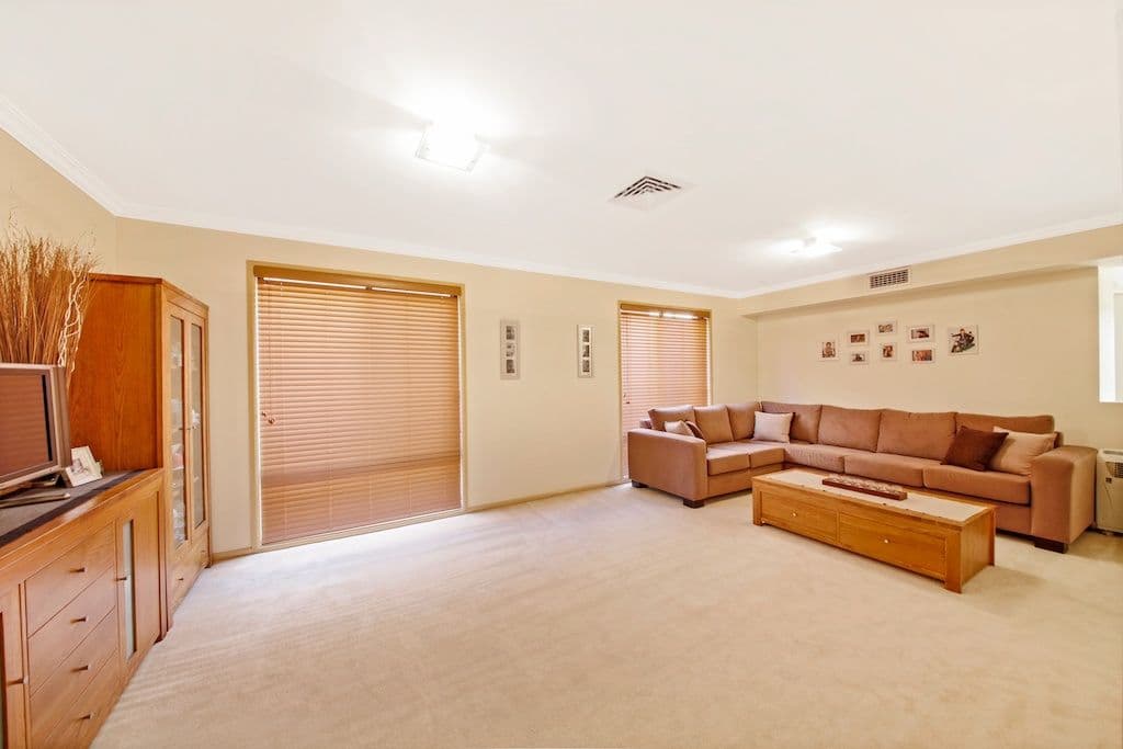 84 Carmichael Drive, WEST HOXTON NSW 2171, West Hoxton - Thumbnail 5