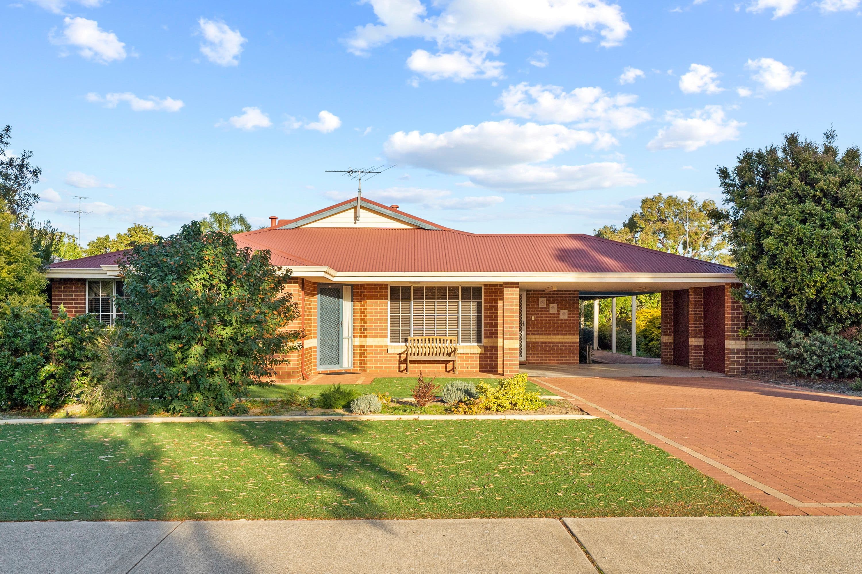 18 Oakleigh Drive, Erskine WA 6210, Erskine - Thumbnail 2