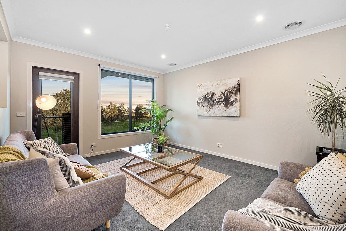 77 Linden Tree Way, Cranbourne North VIC 3977, Cranbourne North - Thumbnail 6