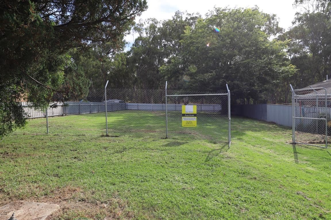 34 Banksia Crescent, Tumut NSW 2720, Tumut - Thumbnail 2
