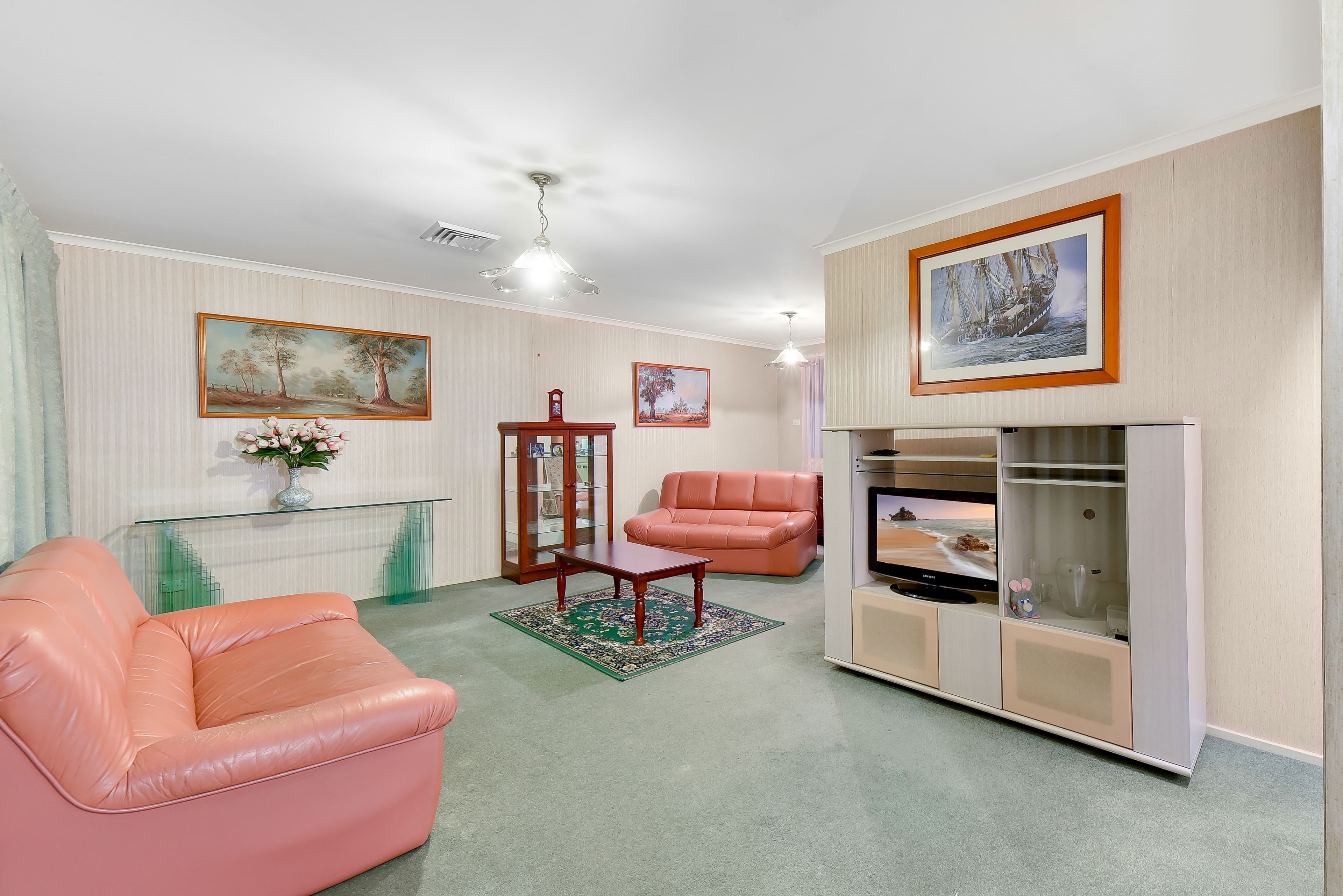 11 Lisson Place, Minto - Thumbnail 2