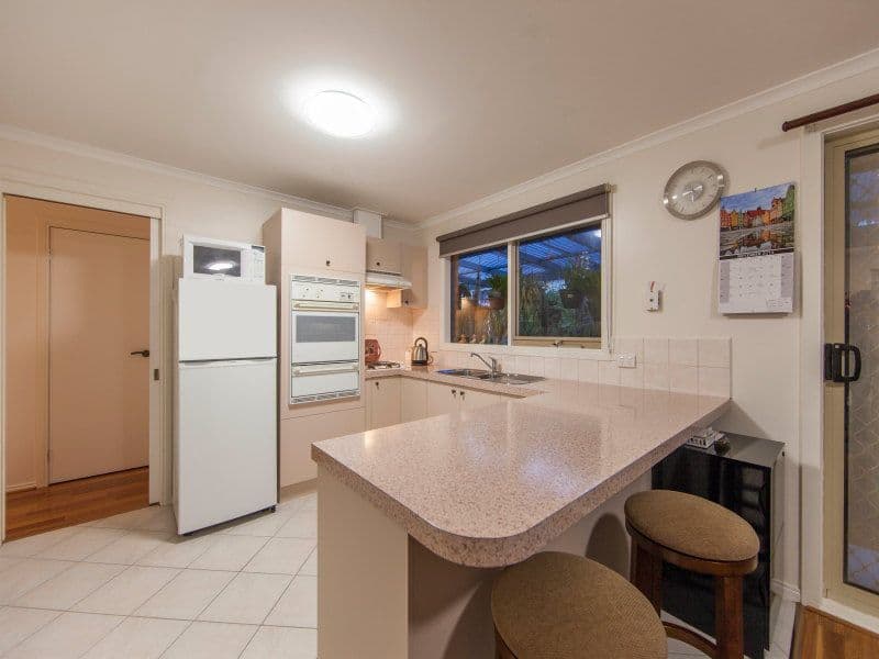 128 Kars Street, FRANKSTON SOUTH VIC 3199, Frankston South - Thumbnail 5