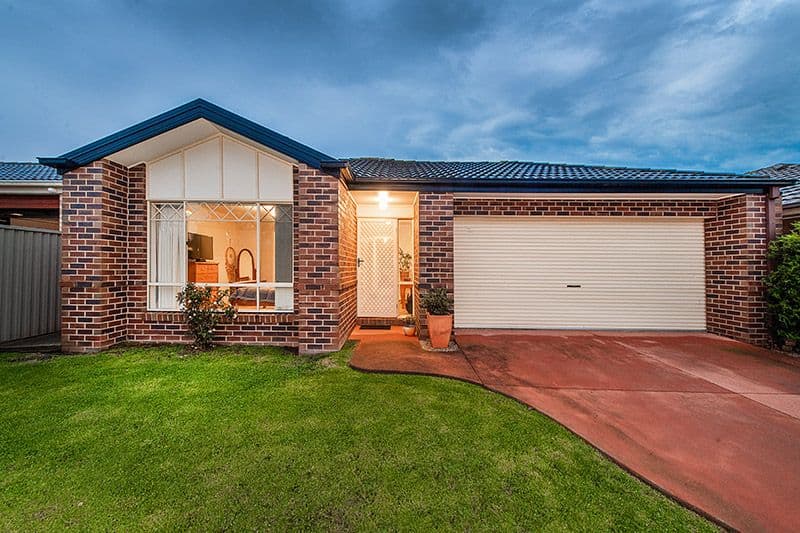 7 Reynard Place, Cranbourne East VIC 3977, Cranbourne East - Image 1