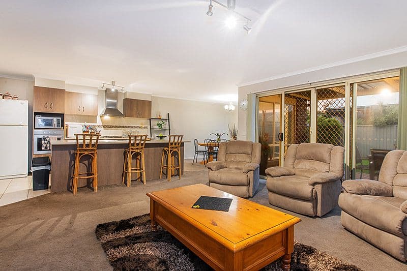 7 Reynard Place, Cranbourne East VIC 3977, Cranbourne East - Thumbnail 7