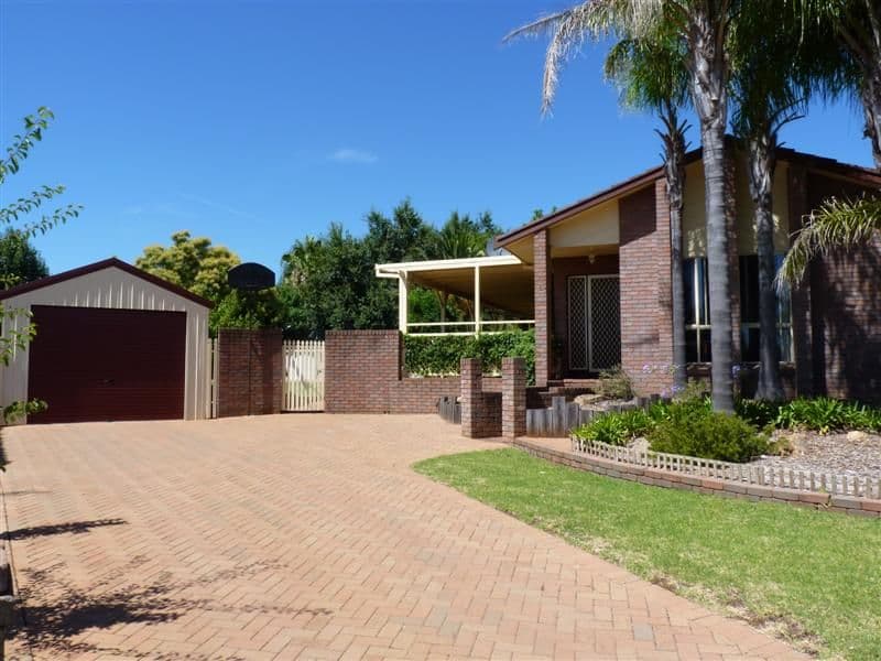 8 Lesley Place, DUBBO NSW 2830, Dubbo - Image 1