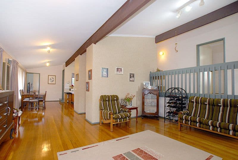 72 Dobson Street, FERNTREE GULLY VIC 3156, Ferntree Gully - Thumbnail 2